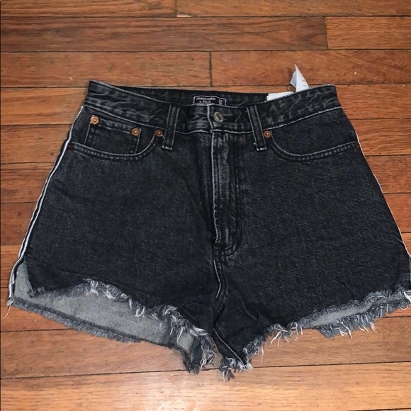 Annie High Rise Shorts A&F - Picture 3 of 3